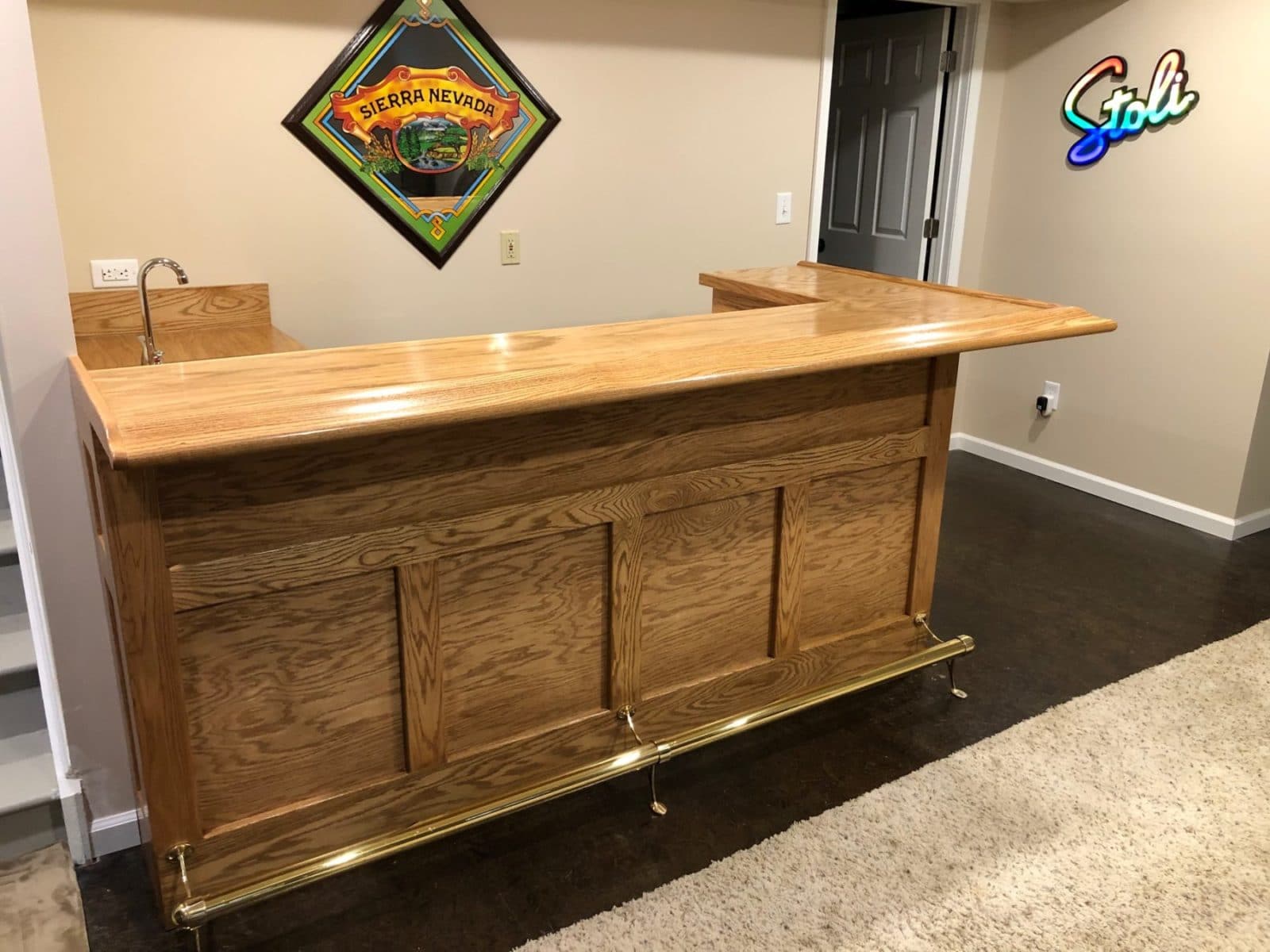 Oak Chicago Bar Rail Molding Hardwoods Incorporated